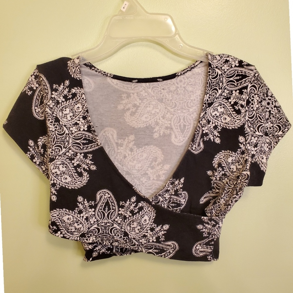 Crop top